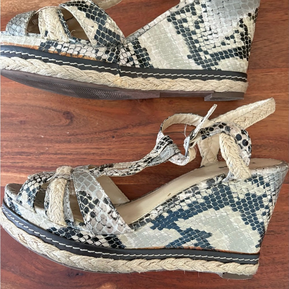 Snakeskin wedge Women's Sandals - black and gray. Very comfortable